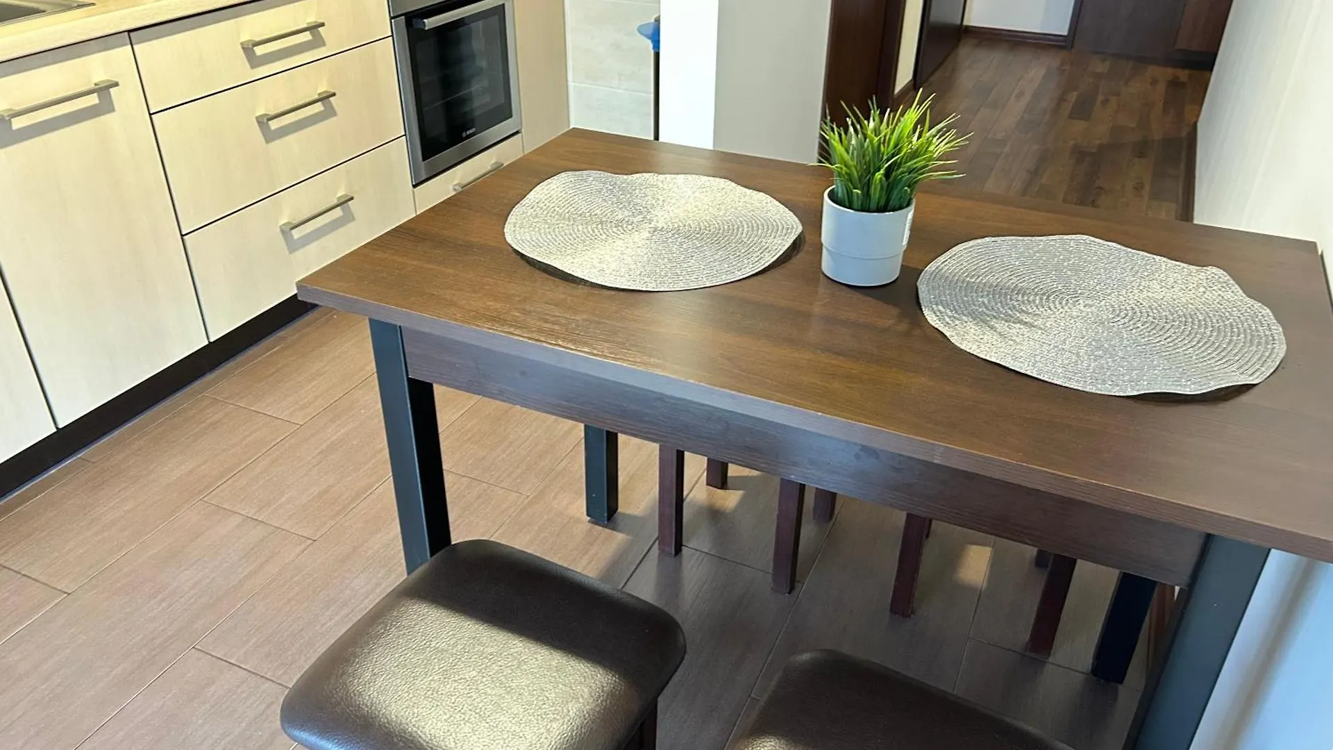 Old Town Apartments - Free Parking Krakow Poland