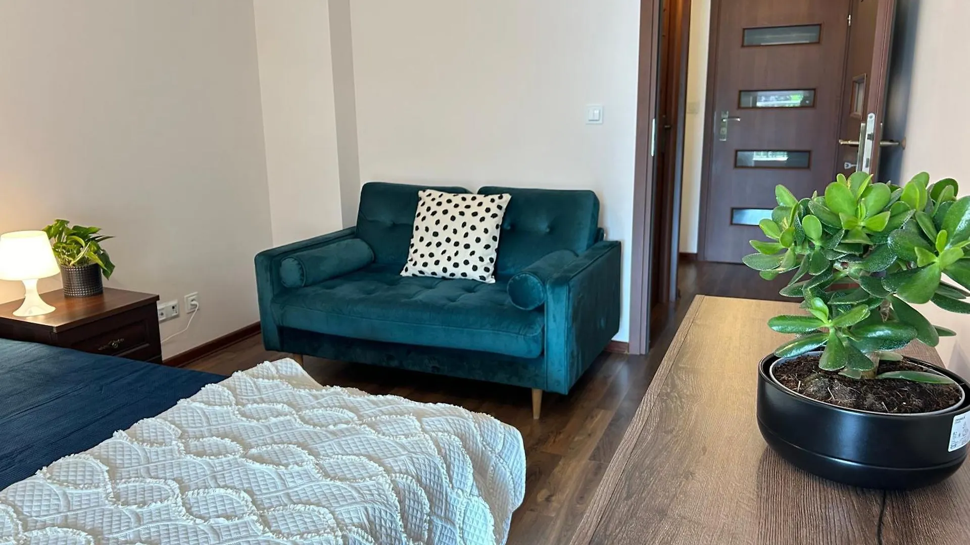 Old Town Apartments - Free Parking Krakow 0*,  Poland
