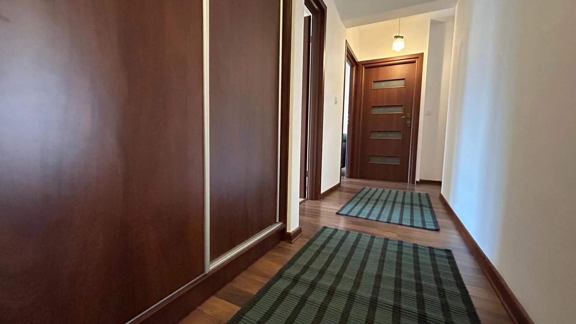 Old Town Apartments - Free Parking Krakow 0*,  Poland